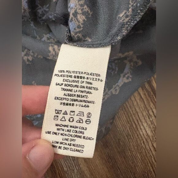 Free People Cowling Around Blouse Midnight Combo Drape Neck Size Small Peasant - Picture 8 of 8